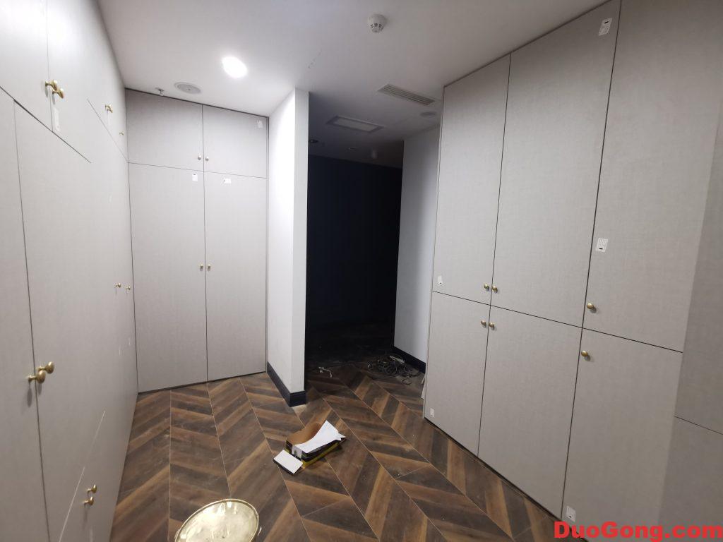 圖片[4]-融創(chuàng)玖璽國(guó)際會(huì)所家具安裝完工視頻-多工網(wǎng)